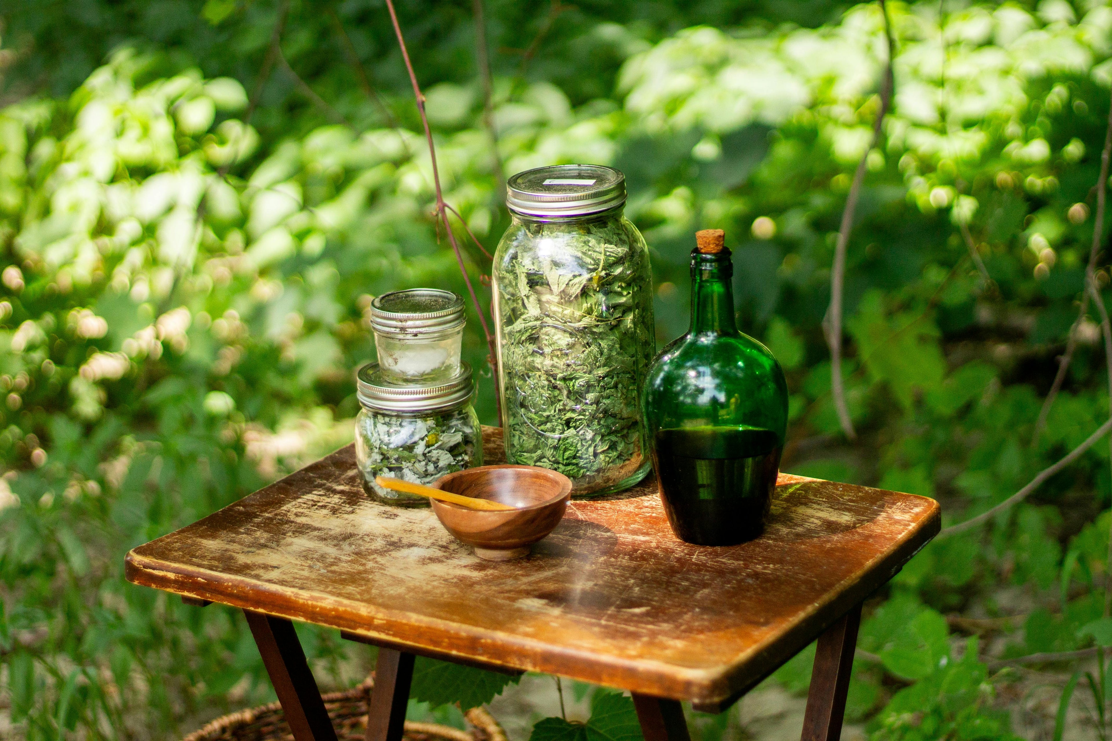 Infusing preparations in the sun or in the dark?