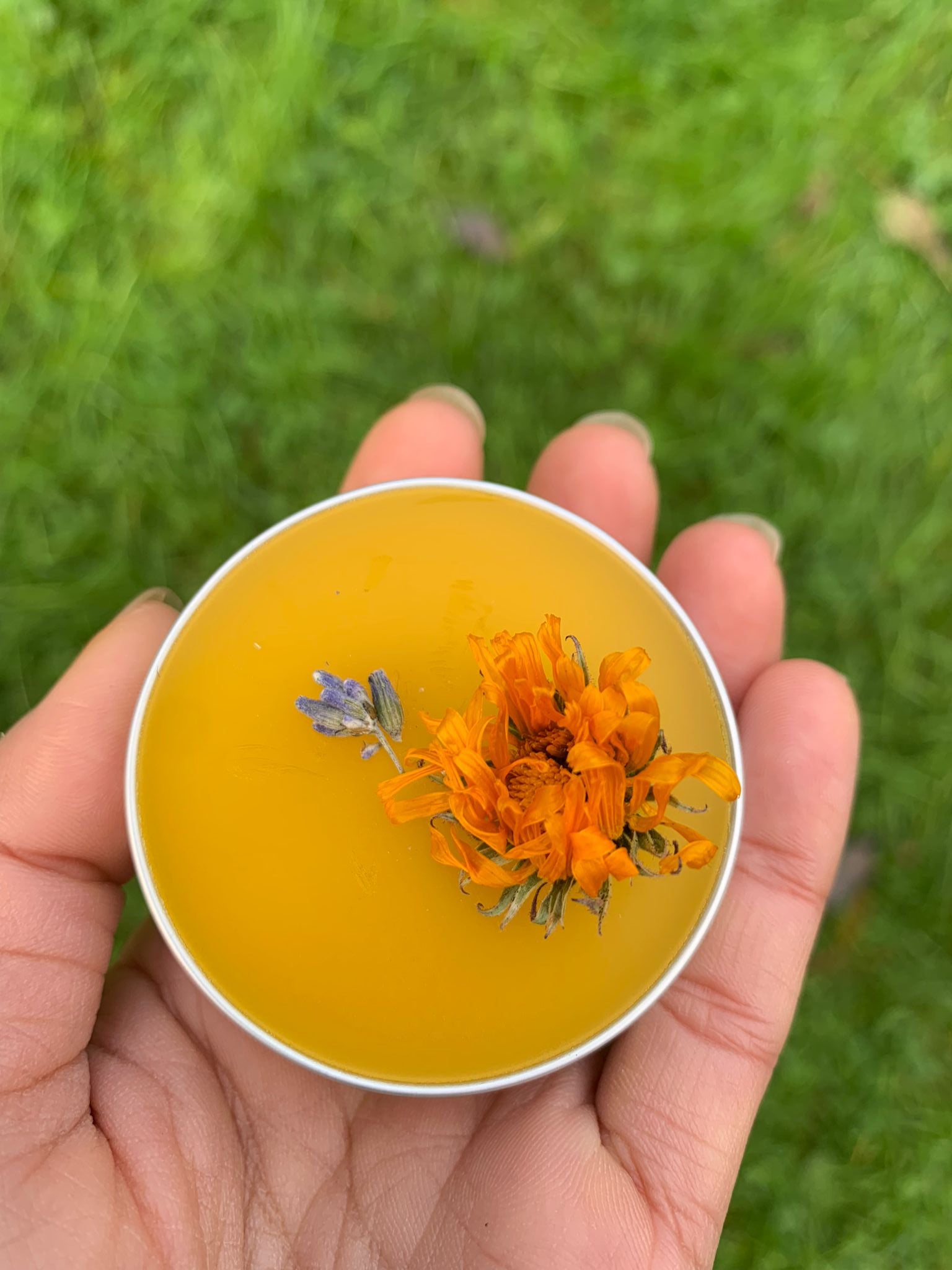 SKIN RELIEF SALVA - RINGBLOMMOR, RÖLLEKA & LAVANDEL