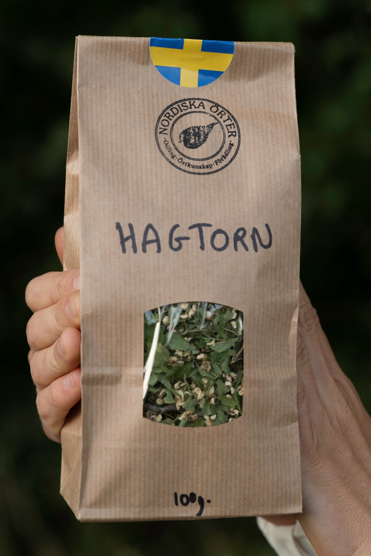 HAGTORN BLAD OCH BLOMMOR